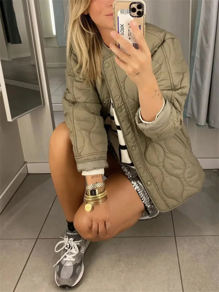 Mirla | Oversize Kviltad Jacka med Tryckknappar-Eva Jonsson