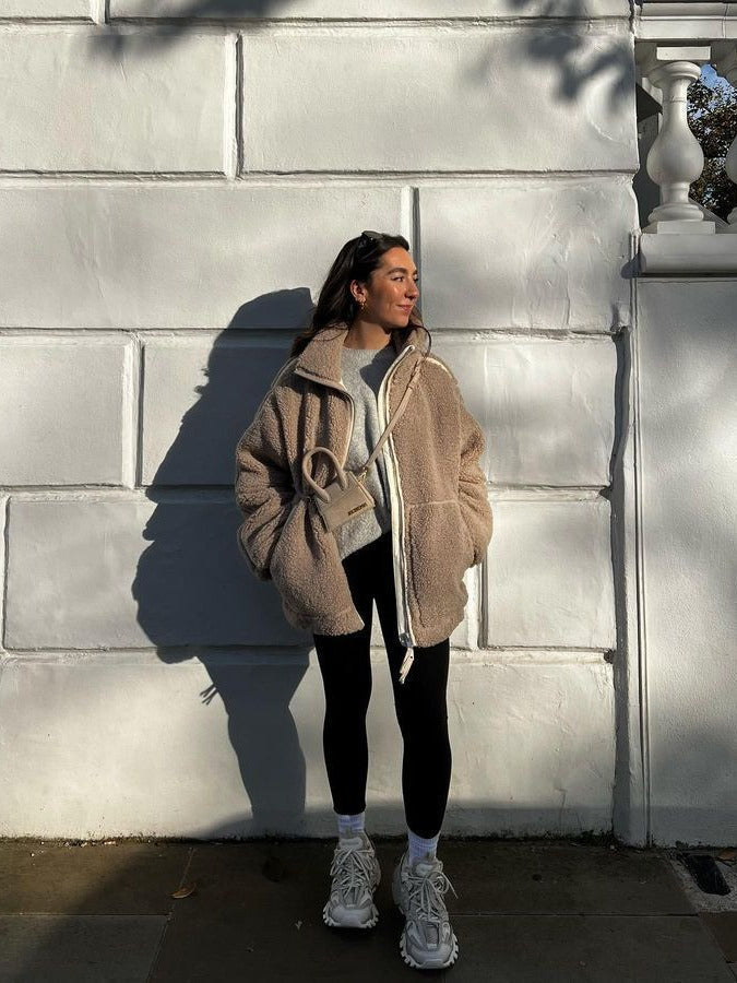 Mirla | Oversize-fleecejacka med Avslappnad Passform och Mjuk, Varm Tyg för Kvinnor-Eva Jonsson