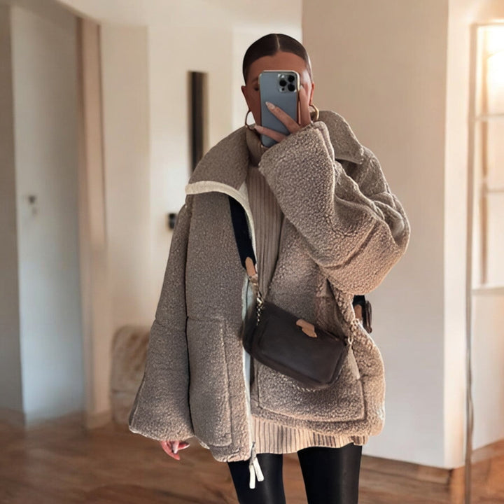Mirla | Oversized Fleecejacka med Ståkrage-Eva Jonsson