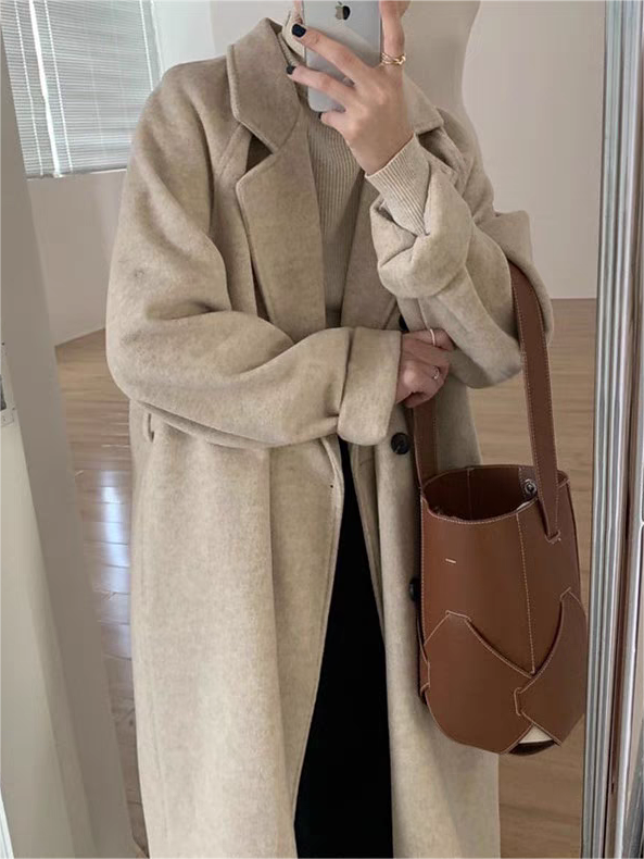 Mirla | Oversized Lång Kappa med Reverskrage och Bälte-Eva Jonsson