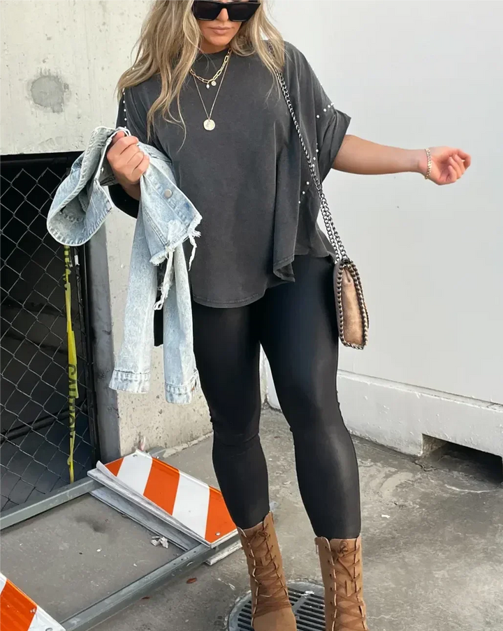 Mirla | Oversized Skjorta med Nitar-Eva Jonsson