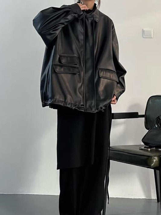 Mirla | Oversized Svart Vegansk Skinnjacka med Dragkedja-Eva Jonsson