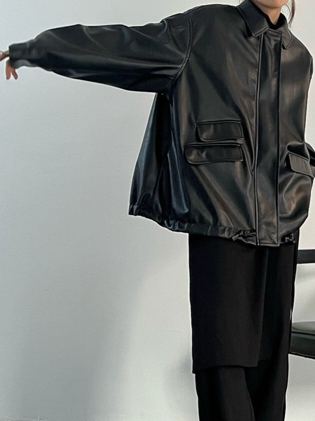 Mirla | Oversized Svart Vegansk Skinnjacka med Dragkedja-Eva Jonsson