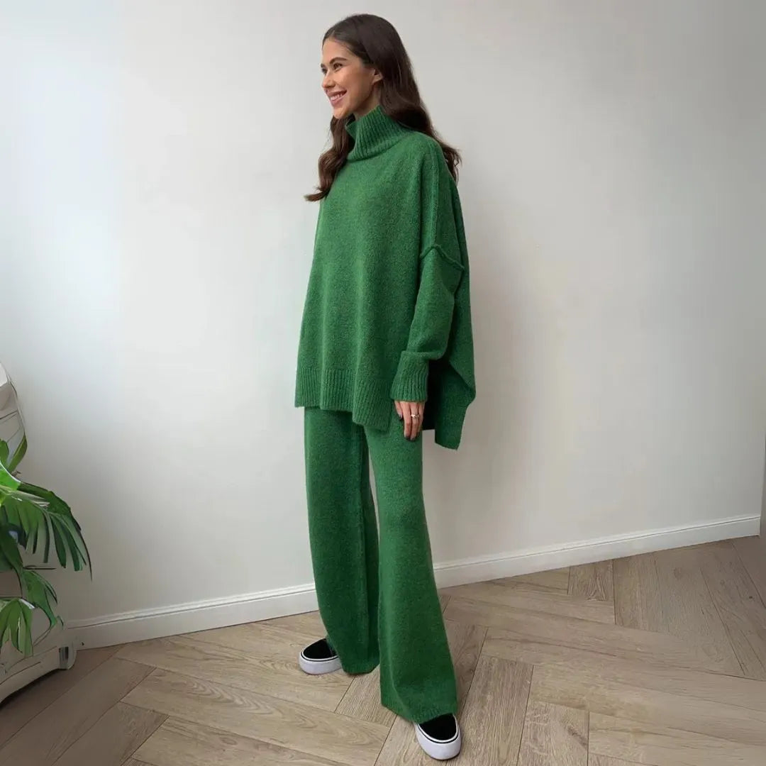 Mirla | Överstor Loungewear-Set med Rullkrage och Vida Byxor-Eva Jonsson