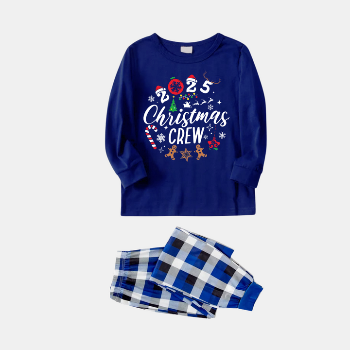 Mirla | Par Matchande Pyjamas med Texten 2025 Christmas Crew och Ett Julmönster Tryckt-Eva Jonsson