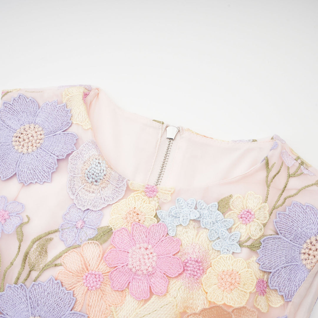 Mirla | Petal Broderad Top & Kjol Matchande Set-Eva Jonsson