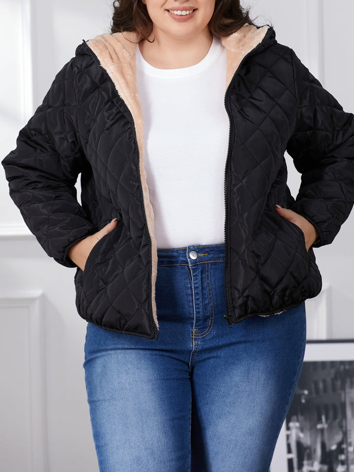 Mirla | Plus Size Färgsammansättning Steppjacka med Huva-Eva Jonsson