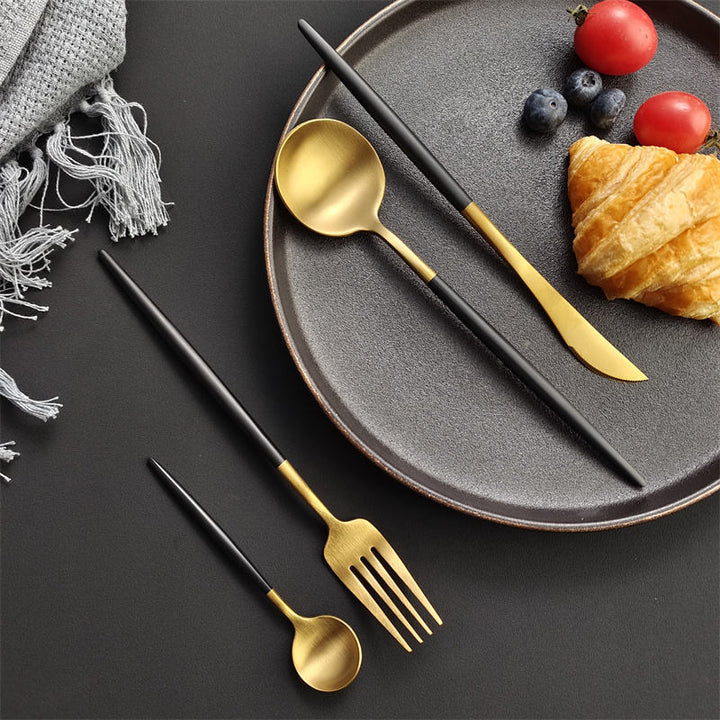 Mirla | Portugal-Gold & Black Bestick Set-Eva Jonsson