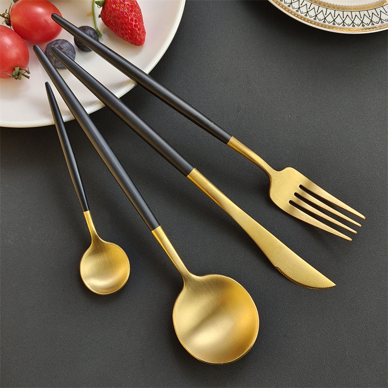 Mirla | Portugal-Gold & Black Bestick Set-Eva Jonsson