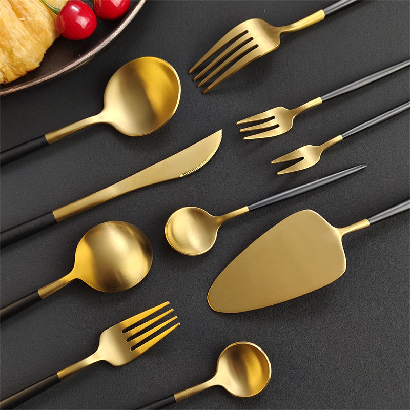 Mirla | Portugal-Gold & Black Bestick Set-Eva Jonsson