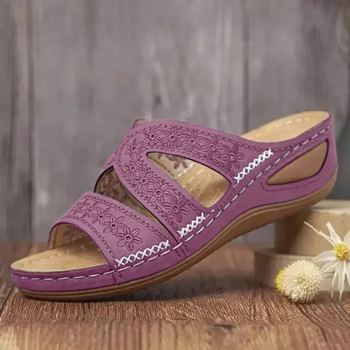 Mirla | Premium ortopediska sandaler med kilklack och öppen tåparti-Eva Jonsson