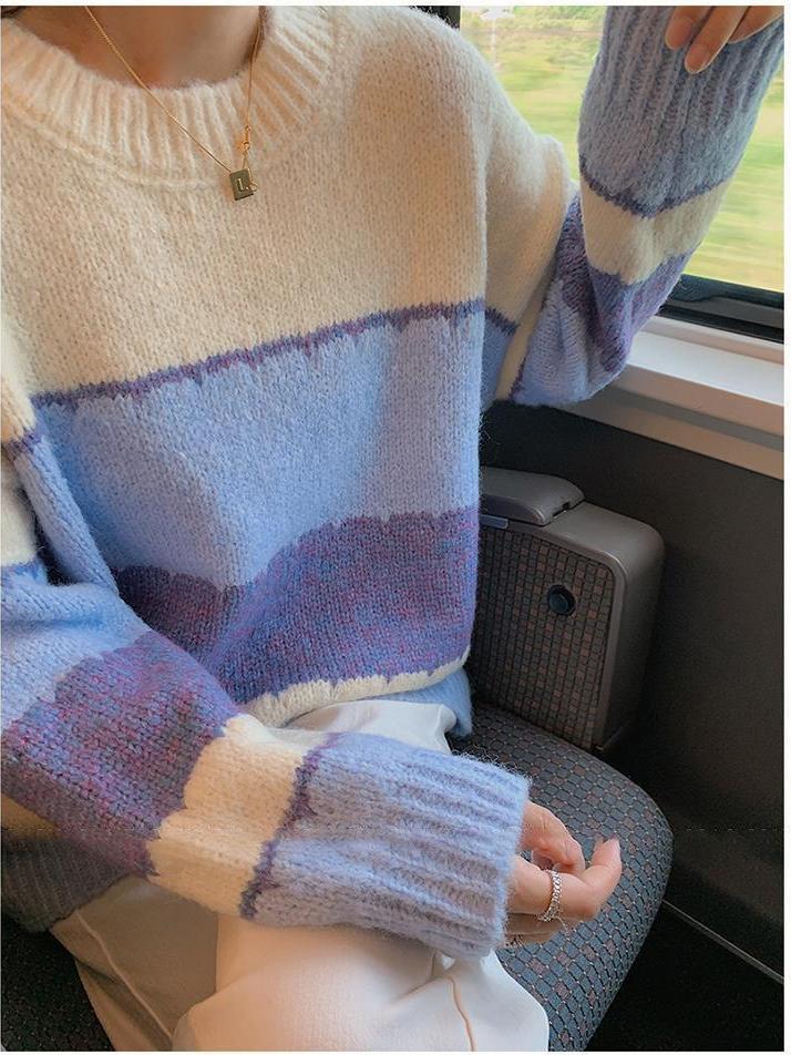 Mirla | Randig Sweatshirt med Rundhalsudskæring-Eva Jonsson