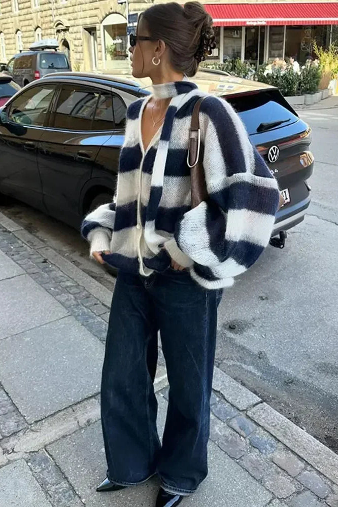 Mirla | Randig V-Ringad Lätt Stickad Cardigan-Eva Jonsson