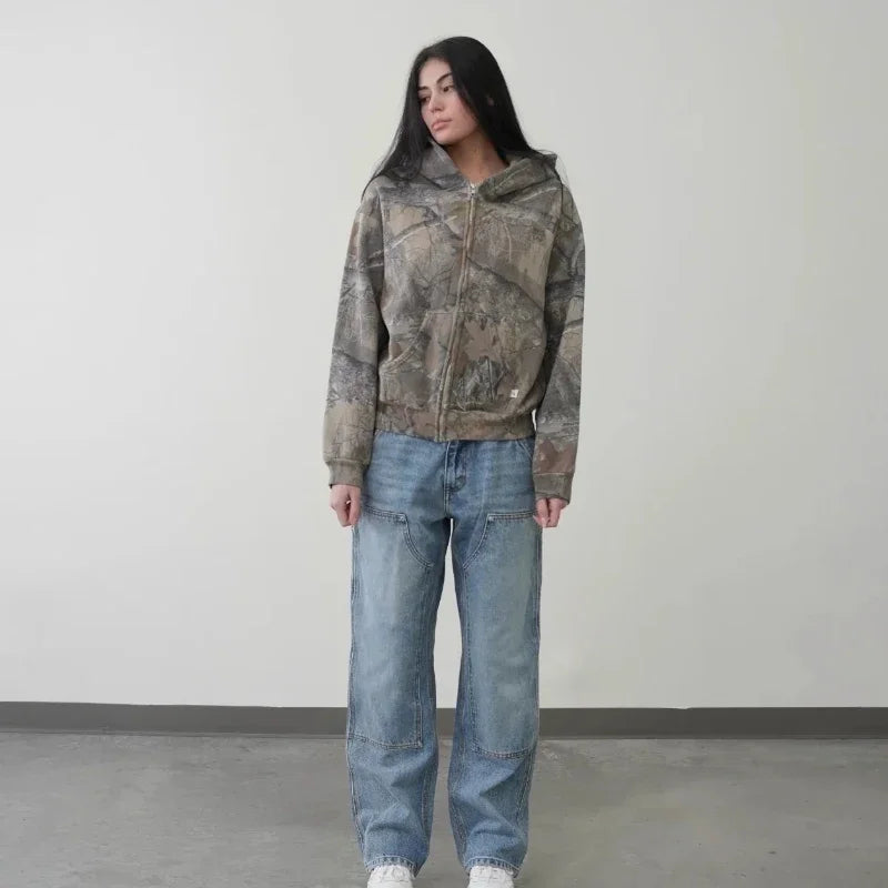 Mirla | Retro Unisex Hoodie med Kamouflagemönster-Eva Jonsson