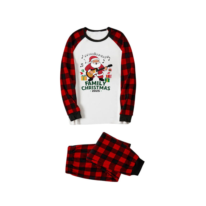 Mirla | Röd och Svart Rutig Jul-Pyjamas-Set med Santa och Familjejulstryck-Eva Jonsson