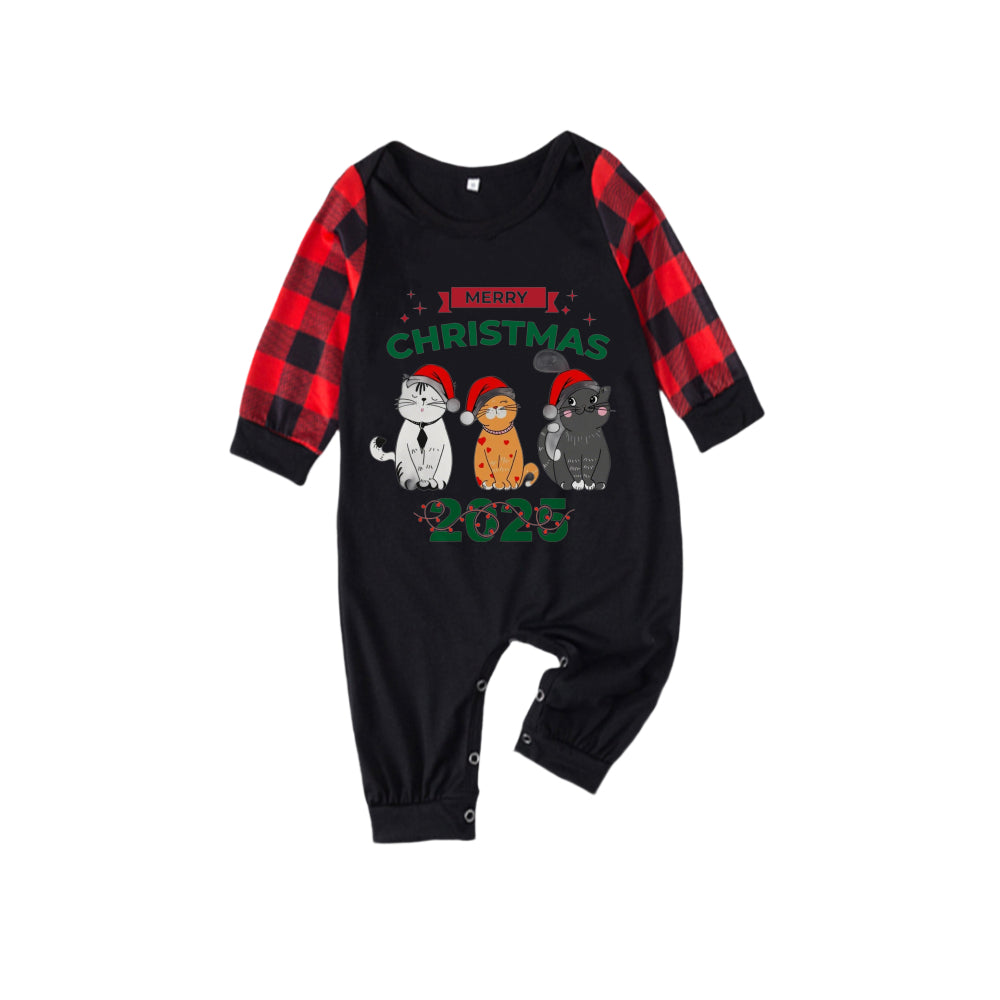 Mirla | Röd och Svart Rutig Julpyjamas-Set med Snögubbe- och Slogan-Designs-Eva Jonsson