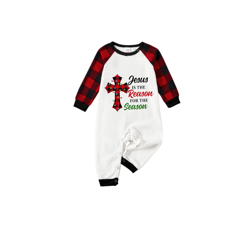 Mirla | Röd och Svart Rutiga Jul-Pyjamas-Set med Sloganstryck Jesus Är Anledningen Till Säsongen-Eva Jonsson
