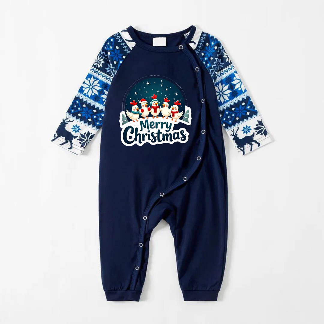 Mirla | Roliga Blå Julpyjamas-Set med Glada Kycklingar och God Jul Texttryck-Eva Jonsson