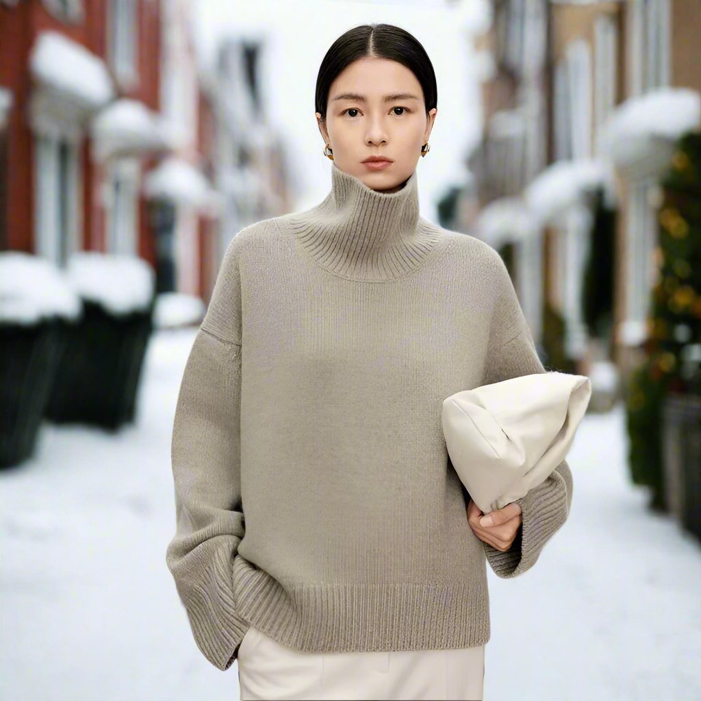 Mirla | Rullkragetröja Stickad Ullblandning Oversized Passform Mjuk och Varm-Eva Jonsson