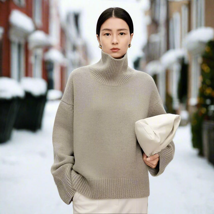 Mirla | Rullkragetröja Stickad Ullblandning Oversized Passform Mjuk och Varm-Eva Jonsson