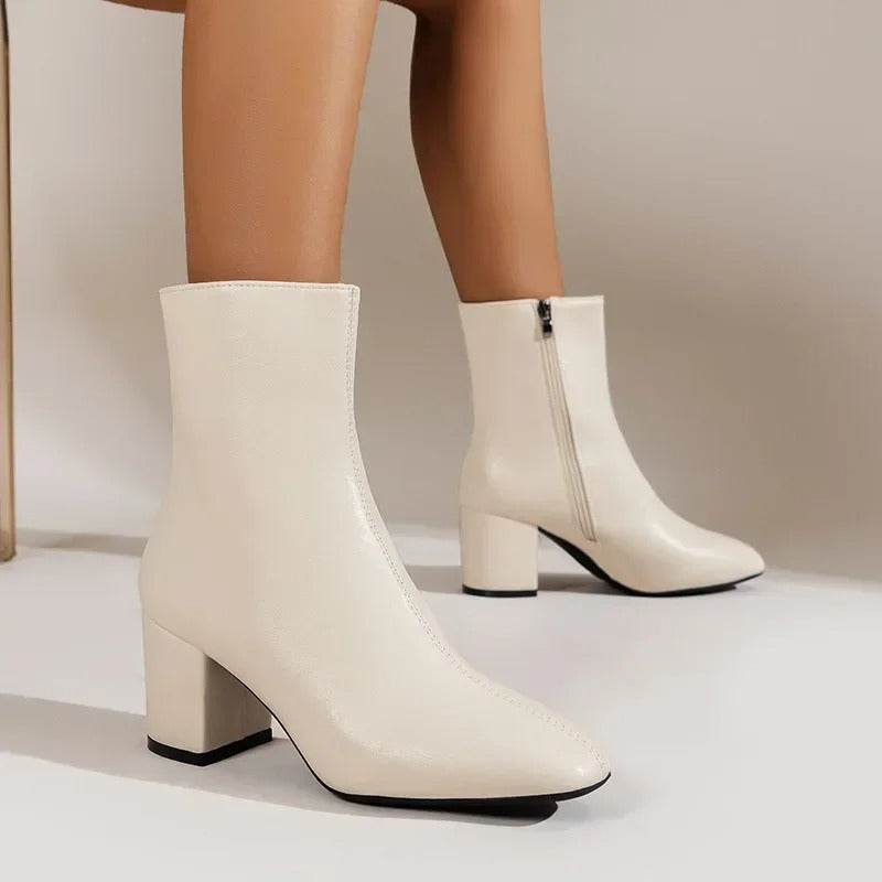 Mirla | Salomé Stylish Ankle Boots with Block Heel-Eva Jonsson