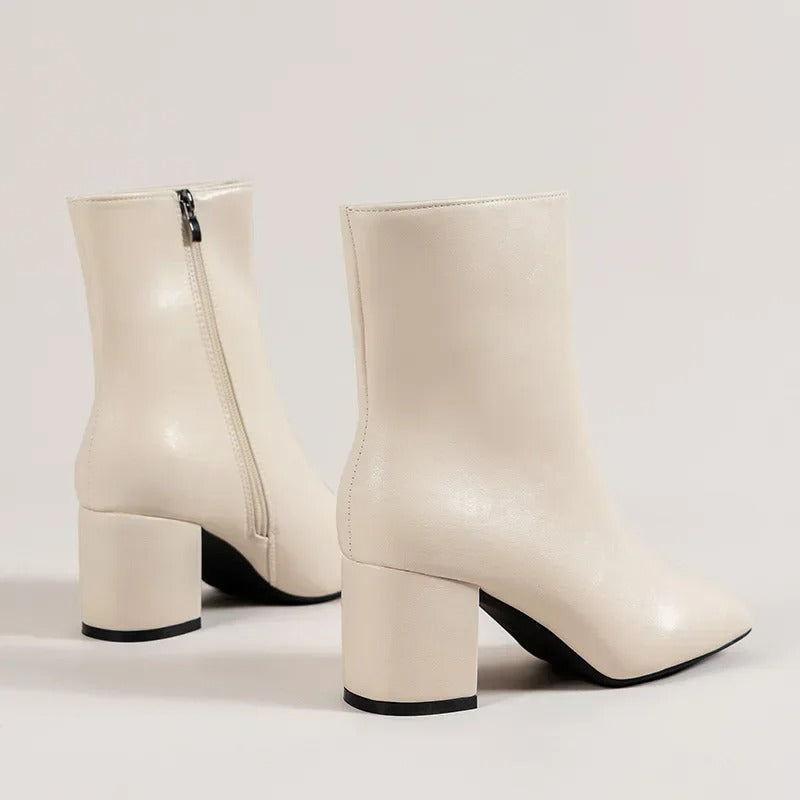 Mirla | Salomé Stylish Ankle Boots with Block Heel-Eva Jonsson