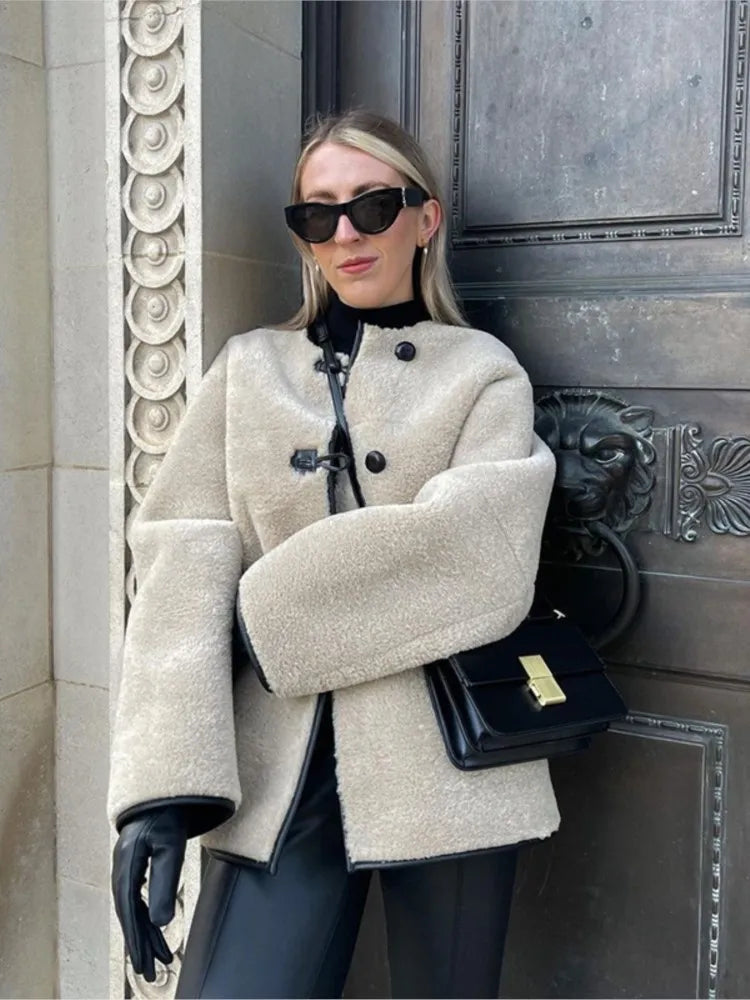 Mirla | Shearling-kappa Oversized Passform Mellanhalt Mjuk och Varm-Eva Jonsson