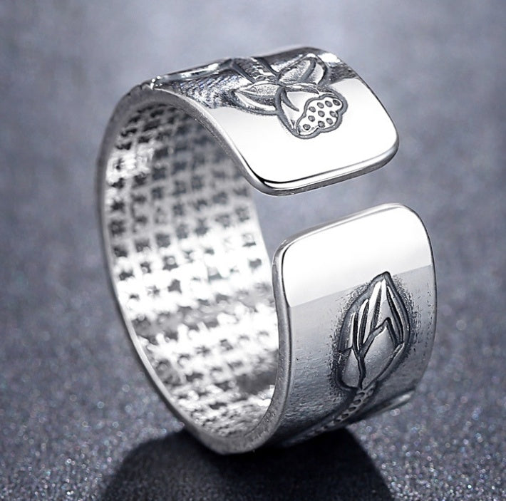 Mirla | Silver Lotus Sutra Ring-Eva Jonsson