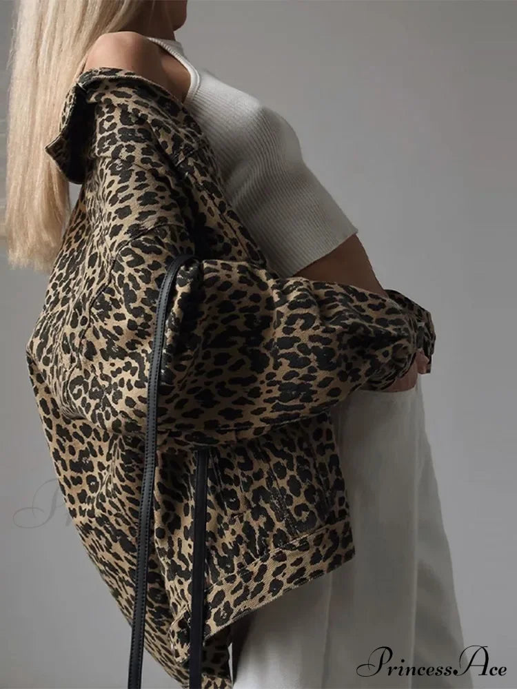 Mirla | Slim Fit Denim Jacka med Leopardbroderi-Eva Jonsson