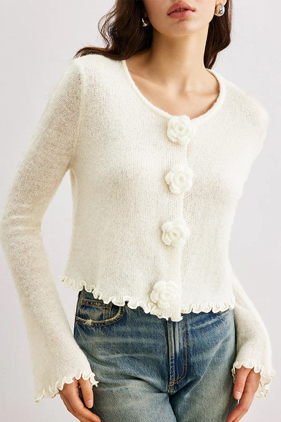 Mirla | Smal, Blommig Stickad Cardigan med Volanger-Eva Jonsson