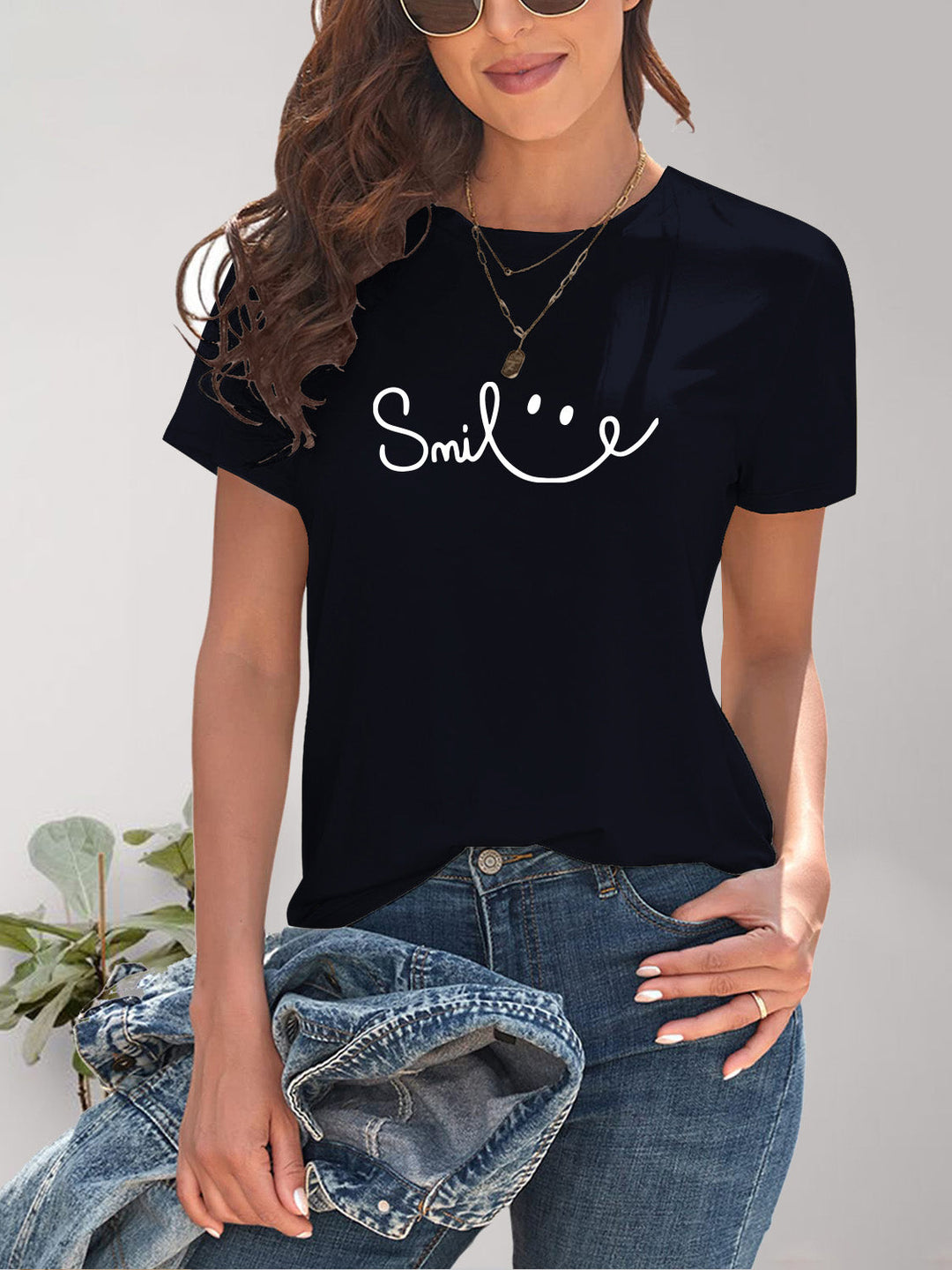Mirla | Smile Rundhals Kortärmad T-shirt-Eva Jonsson