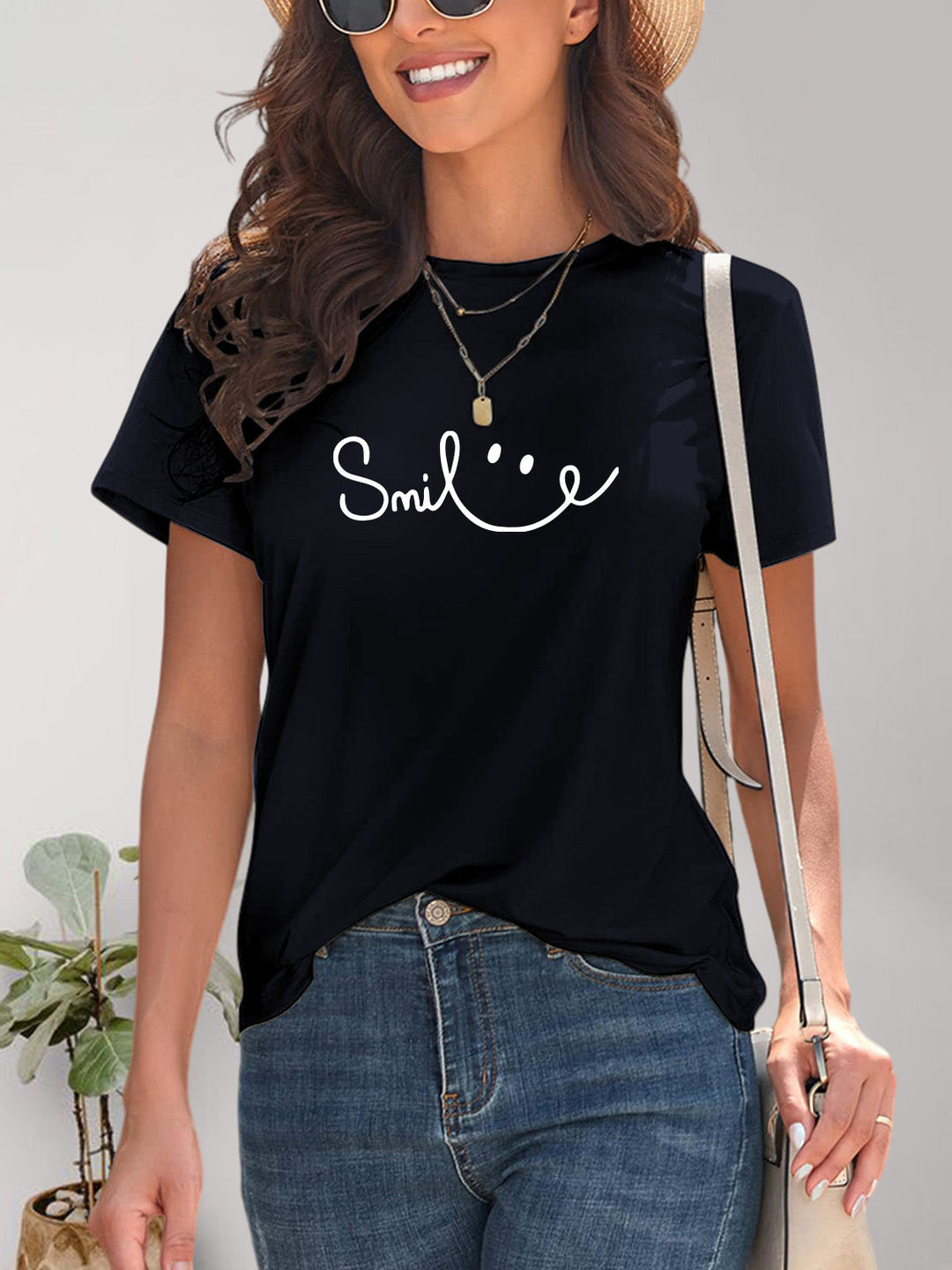 Mirla | Smile Rundhals Kortärmad T-shirt-Eva Jonsson