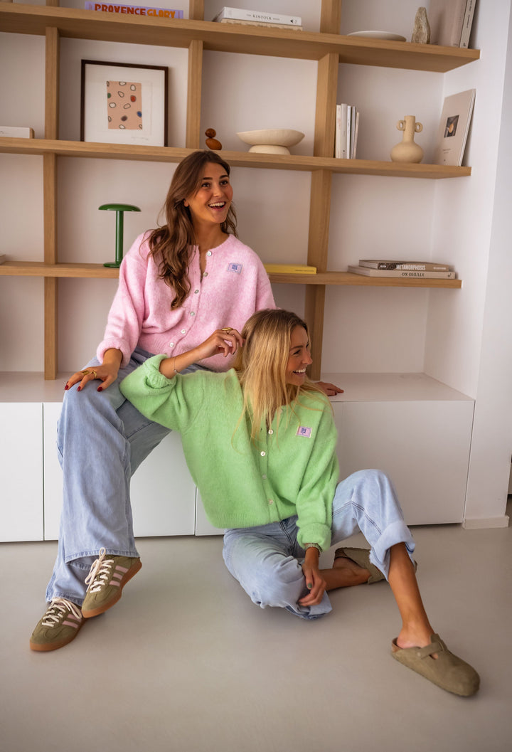 Mirla | Snygg Rosa Quiltad Cardigan för Lager-På-Lager Looks-Eva Jonsson