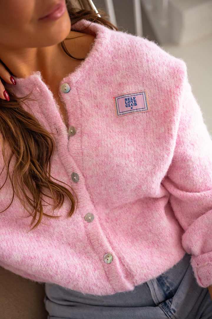 Mirla | Snygg Rosa Quiltad Cardigan för Lager-På-Lager Looks-Eva Jonsson