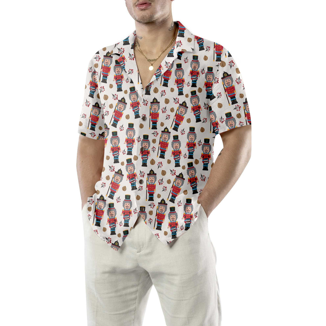 Mirla | Sömlöst Julmönster med Nötknäckare Jul-Hawaiian-T-Shirt-Eva Jonsson
