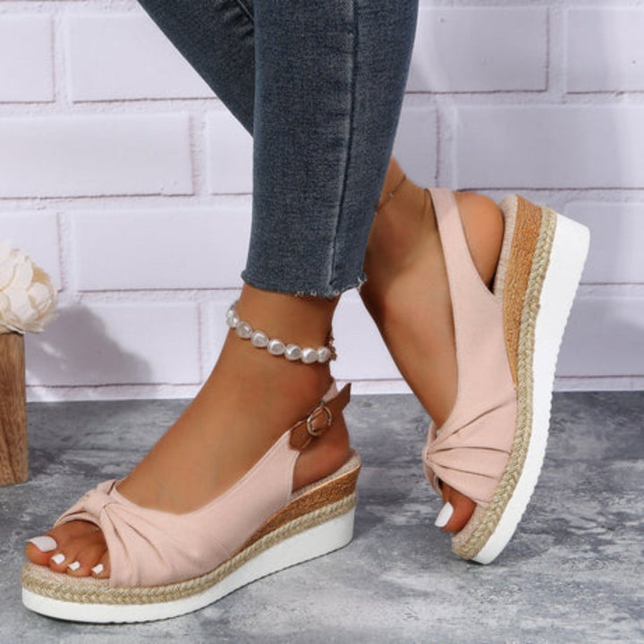 Mirla | Spring på moln med dessa ortopediska sandaler-Eva Jonsson
