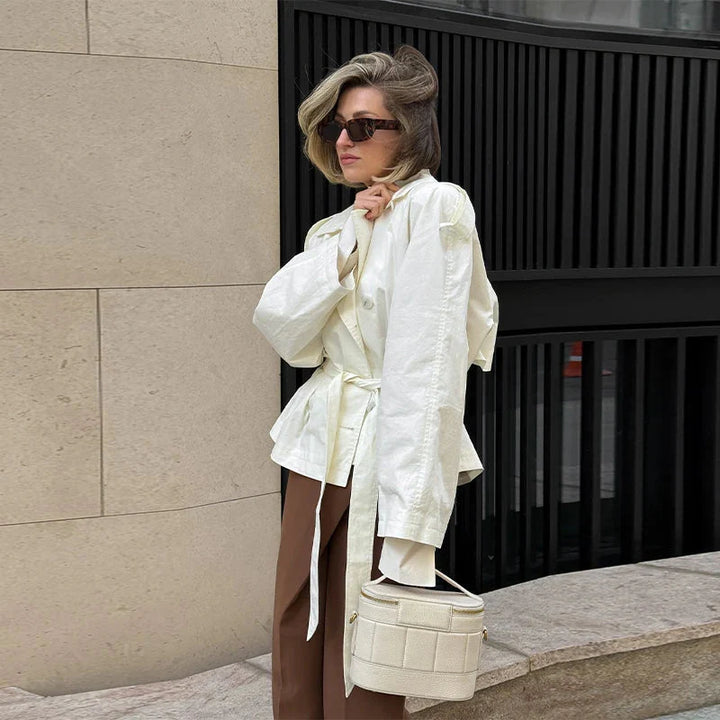 Mirla | Ståkrage Trenchcoat-Eva Jonsson