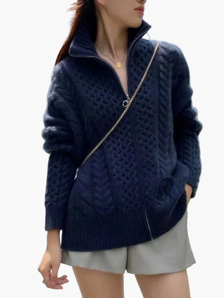 Mirla | Stickad Jacka med Flätmönster, Avslappnad Cardigan, Modernt för Vardag och Fritid-Eva Jonsson