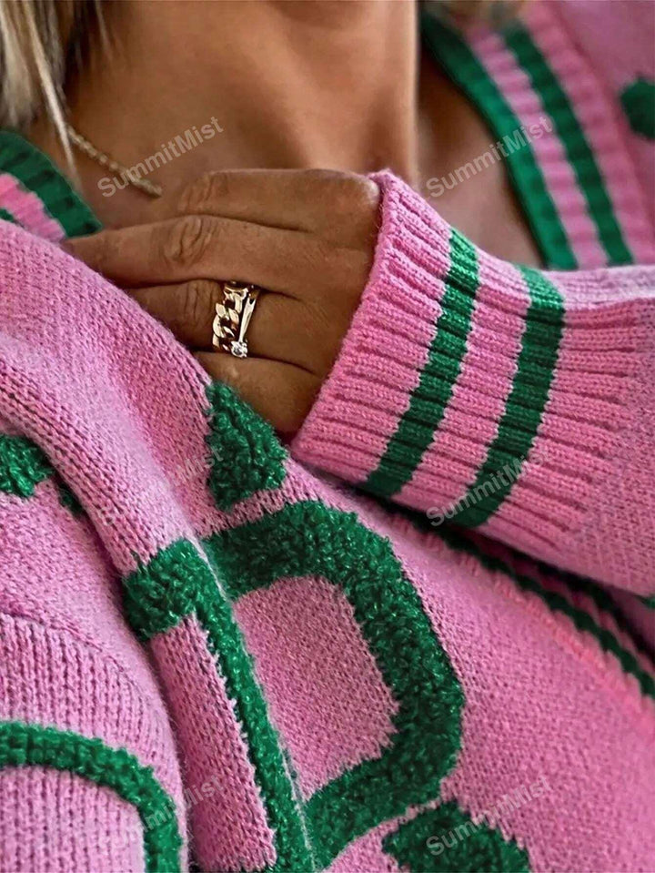 Mirla | Stickad jacka med grafiska tryck för damer-Eva Jonsson