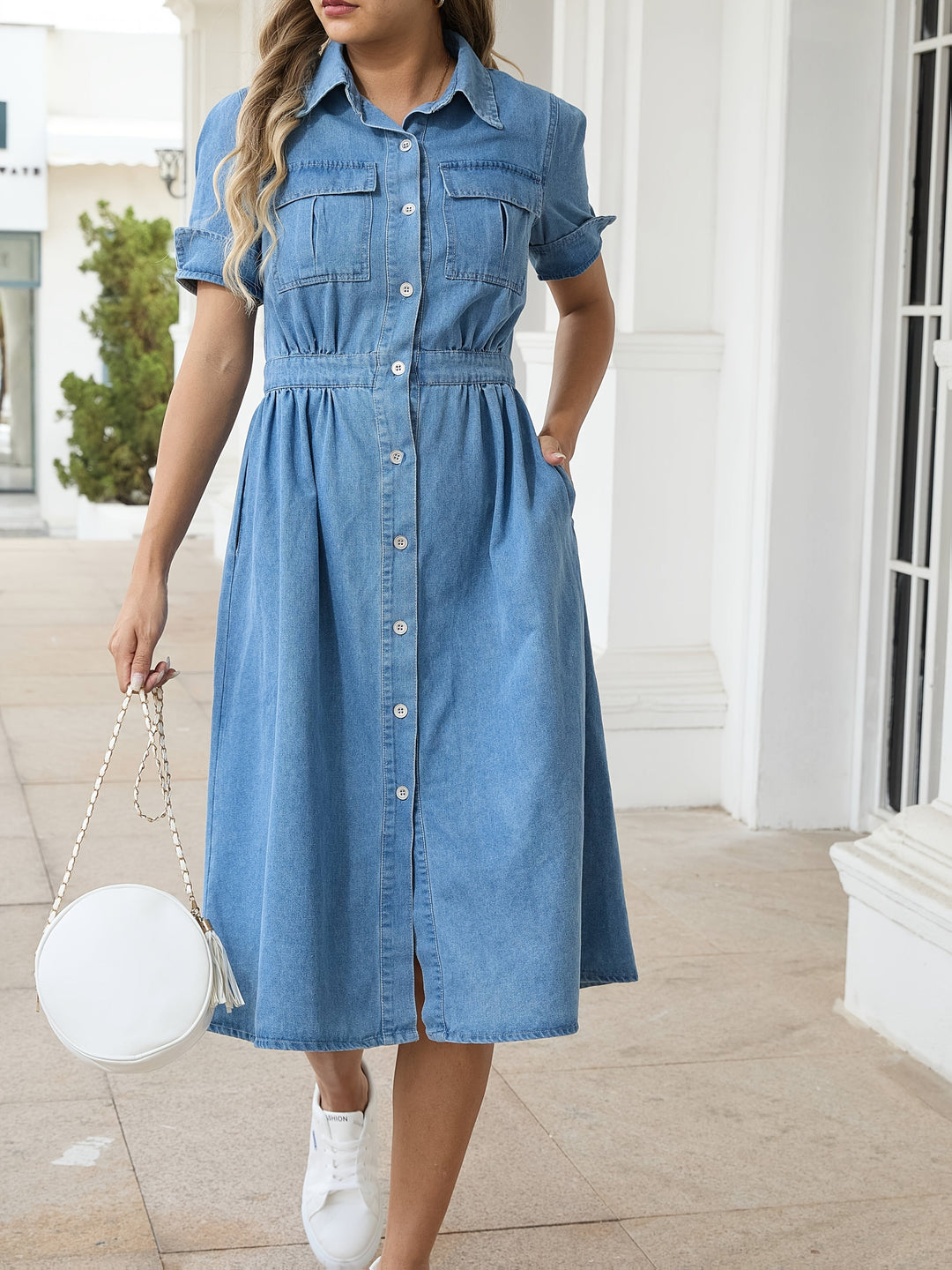 Mirla | Stilig denim-midi-klänning med knapstängning-Eva Jonsson