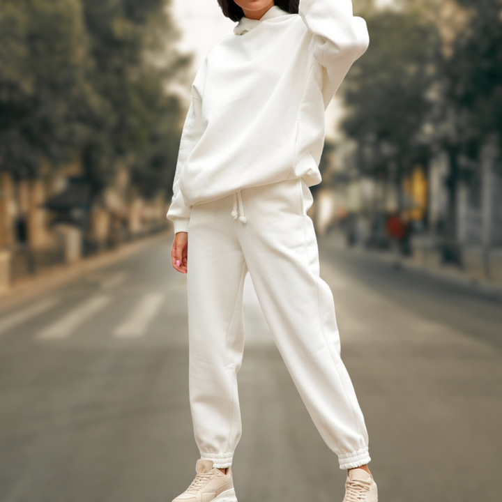 Mirla | Stiliga och Trendiga Hoodie- och Byxdress-Eva Jonsson