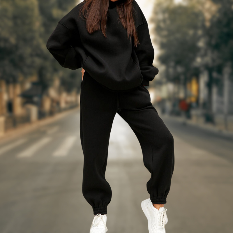 Mirla | Stiliga och Trendiga Hoodie- och Byxdress-Eva Jonsson