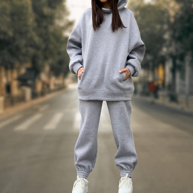 Mirla | Stiliga och Trendiga Hoodie- och Byxdress-Eva Jonsson