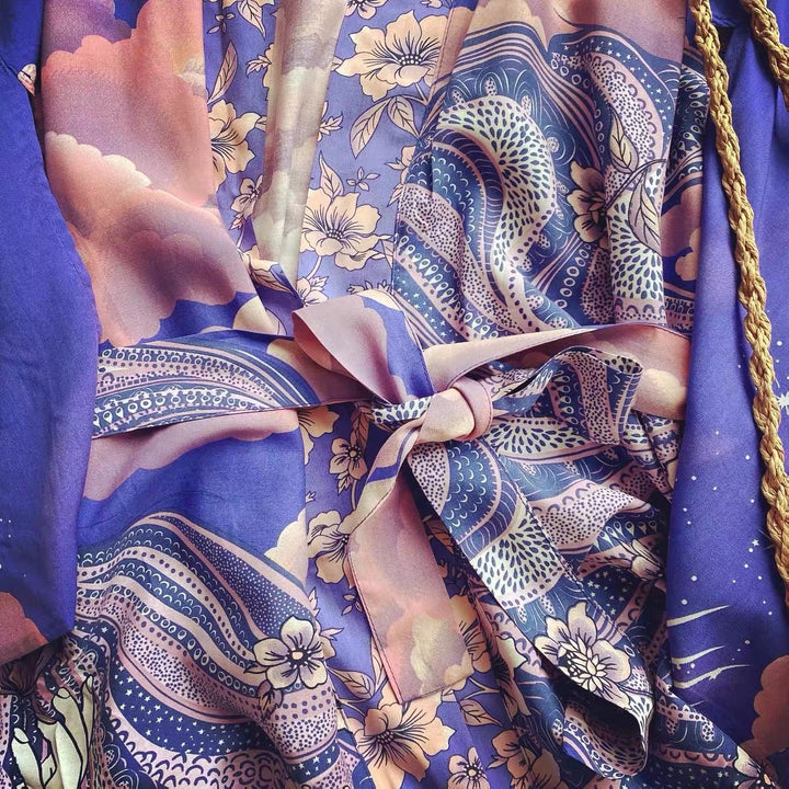 Mirla | Strandkimono med ”Mystic Blue Moon Starrynight”-tryck-Eva Jonsson