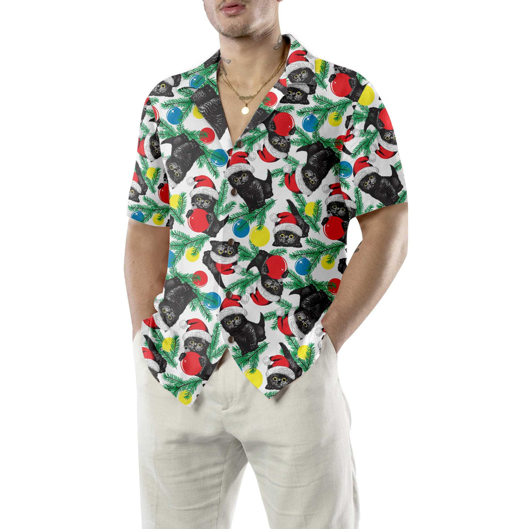 Mirla | Svart Katt med Jultomtemössa Hawaiian Shirt Roligt Julkatt T-Shirt-Eva Jonsson