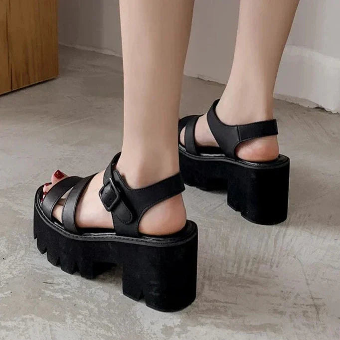 Mirla | Svart Plattform Chunky Sandaler-Eva Jonsson