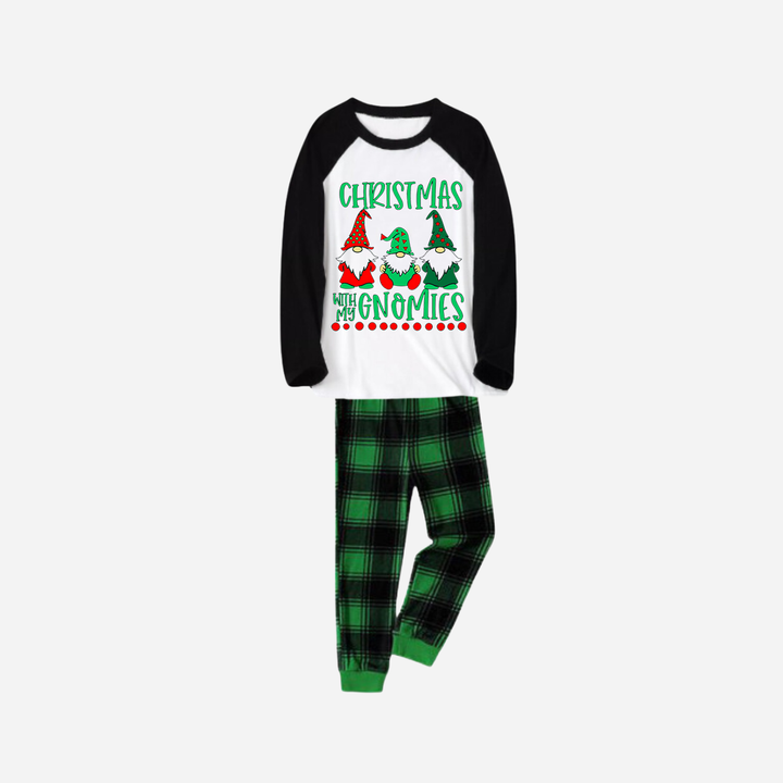 Mirla | Svart Raglan-Topp med Grönt Rutmönster Julpyjamas-Set med Jul med Mina Gnomies Texttryck-Eva Jonsson