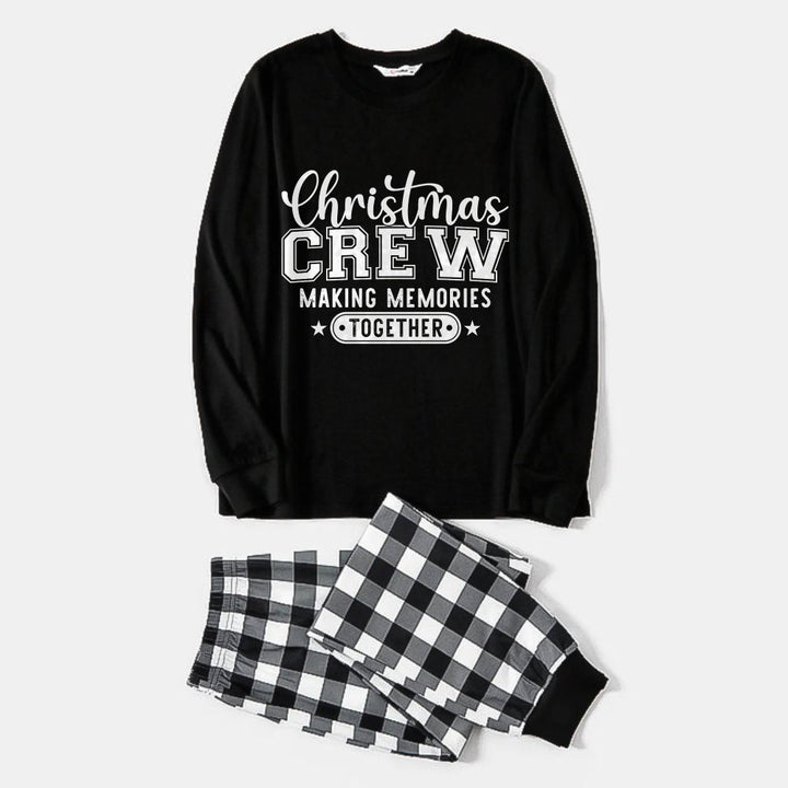 Mirla | Svart-Vit Rutig Julpyjamas-Set med Christmas Crew Making Memories Together Svart & Vit Texttryck-Eva Jonsson