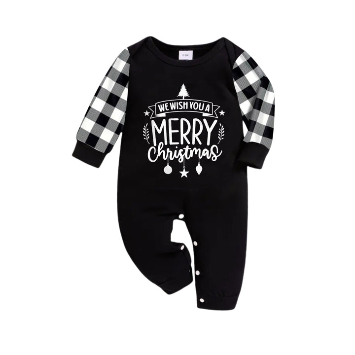 Mirla | Svart-Vit Rutigt Jul-Pyjamas-Set med We Wish You A Merry Christmas Svart-Vit Texttryck-Eva Jonsson