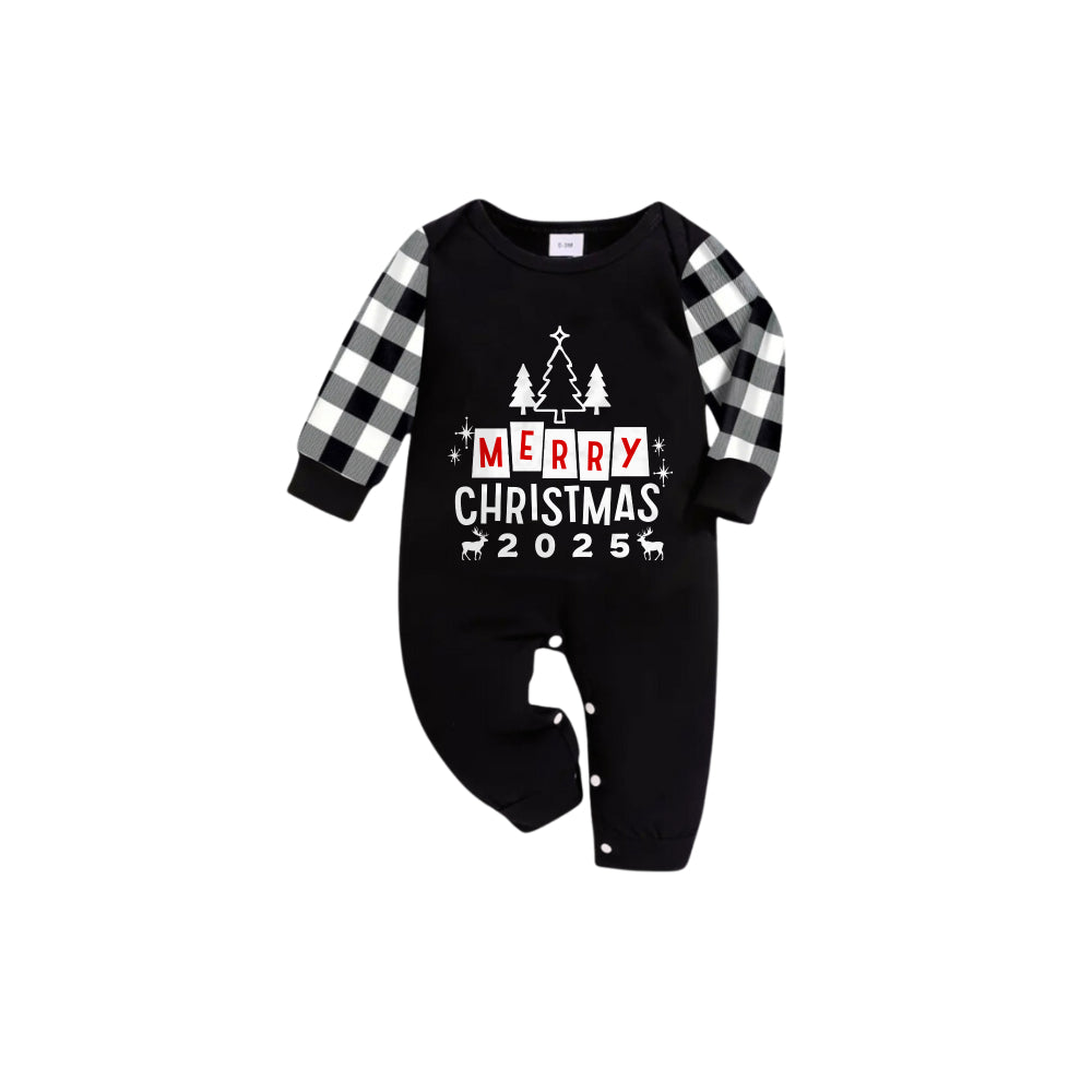 Mirla | Svart-Vit Rutigt Kortärmad Julfamilj Pyjamas-Set med God Jul 2025 och Julgran Tryck-Eva Jonsson